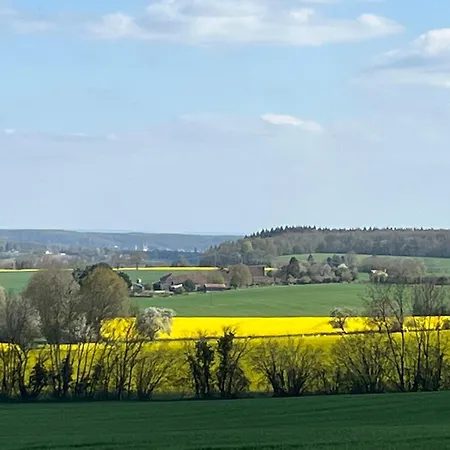 Ferme De La Simonniere 3* מונטניה-או-פרש