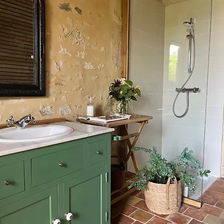 Ferme De La Simonniere לינה וארוחת בוקר 3*