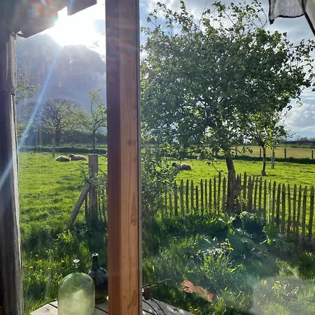 Ferme De La Simonniere 3* מונטניה-או-פרש